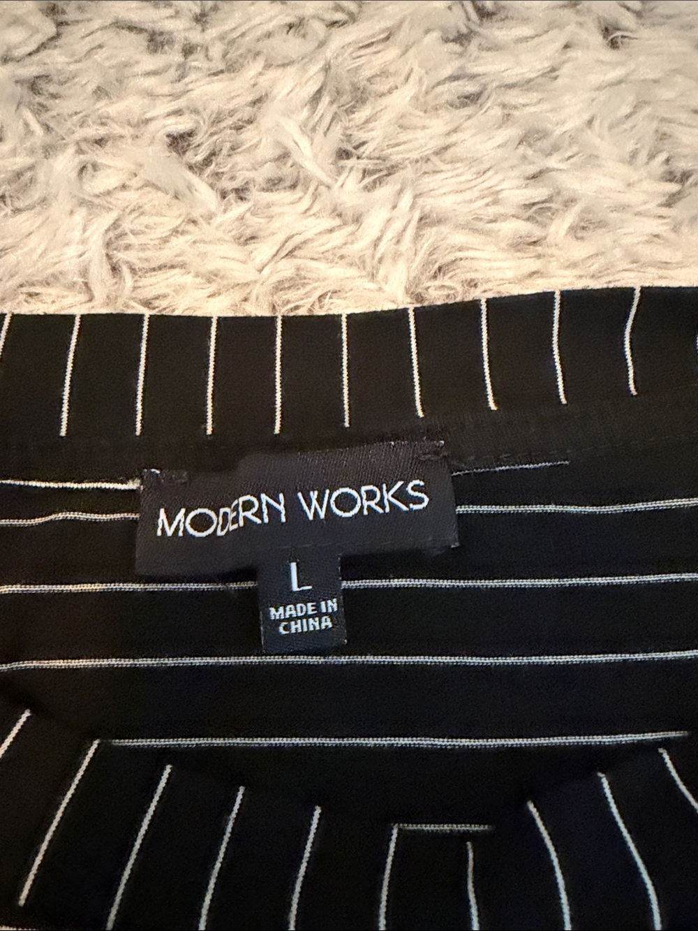 Modern Works Black Short Sleeve Tee with White Stripes smocked sleeve L - Picture 7 of 11